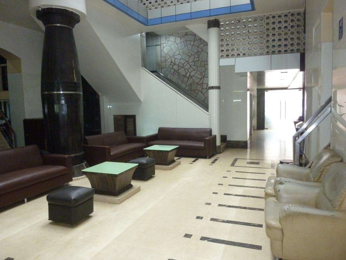 Hotel Stars Bombay Extérieur photo